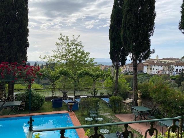 Quattro Gigli Hotel Montopoli in Val dʼArno Buitenkant foto