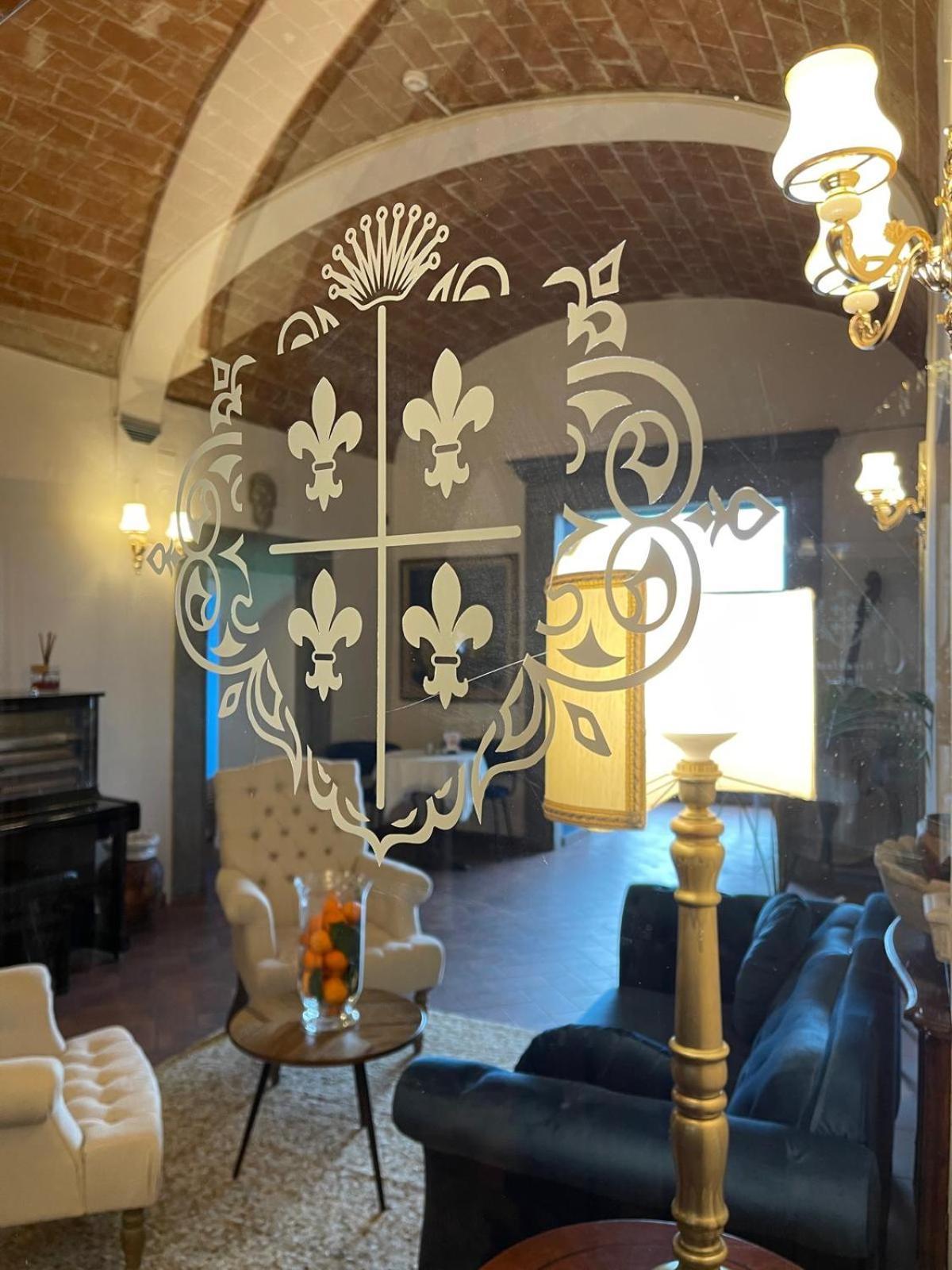 Quattro Gigli Hotel Montopoli in Val dʼArno Buitenkant foto