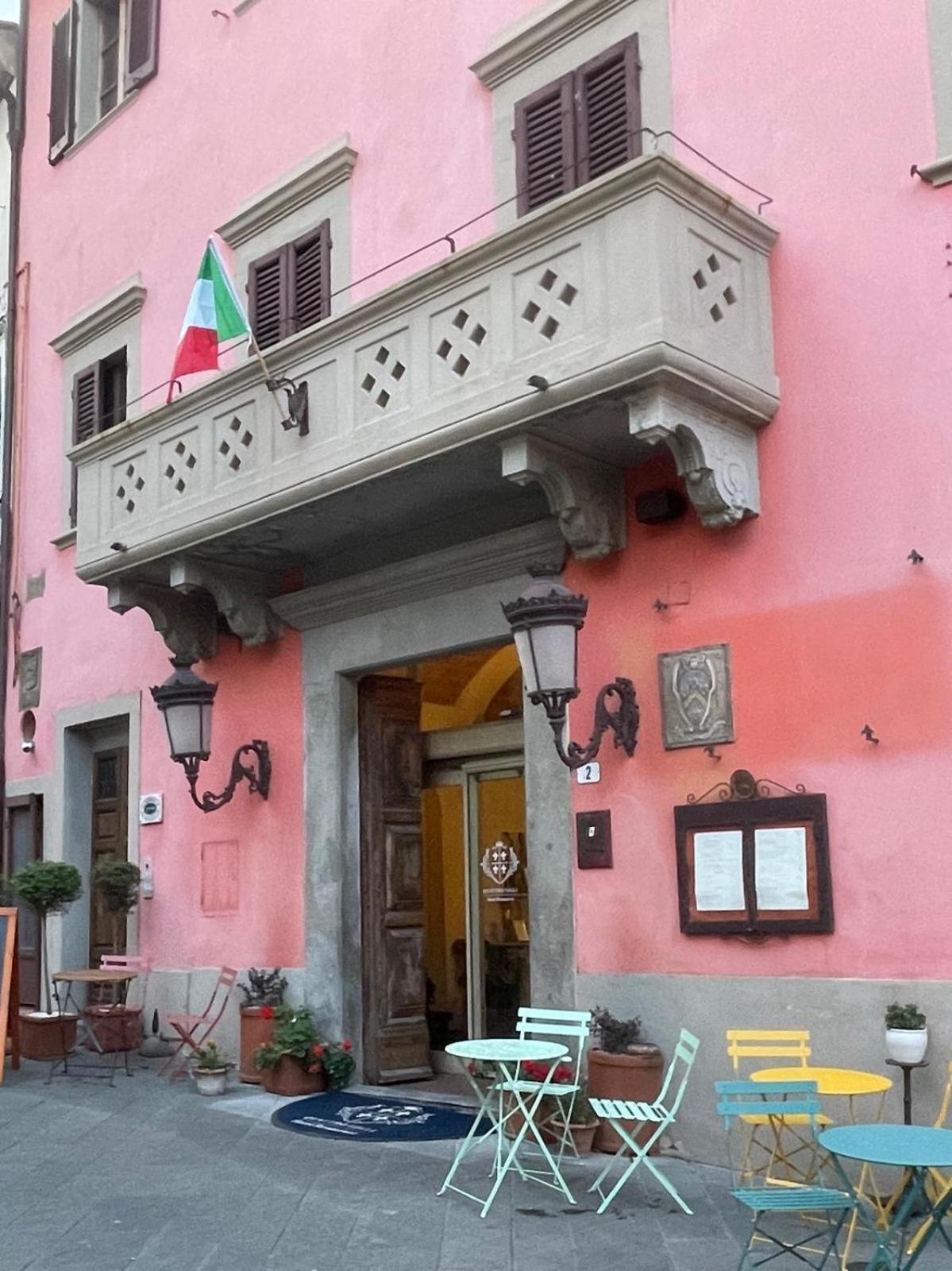 Quattro Gigli Hotel Montopoli in Val dʼArno Buitenkant foto