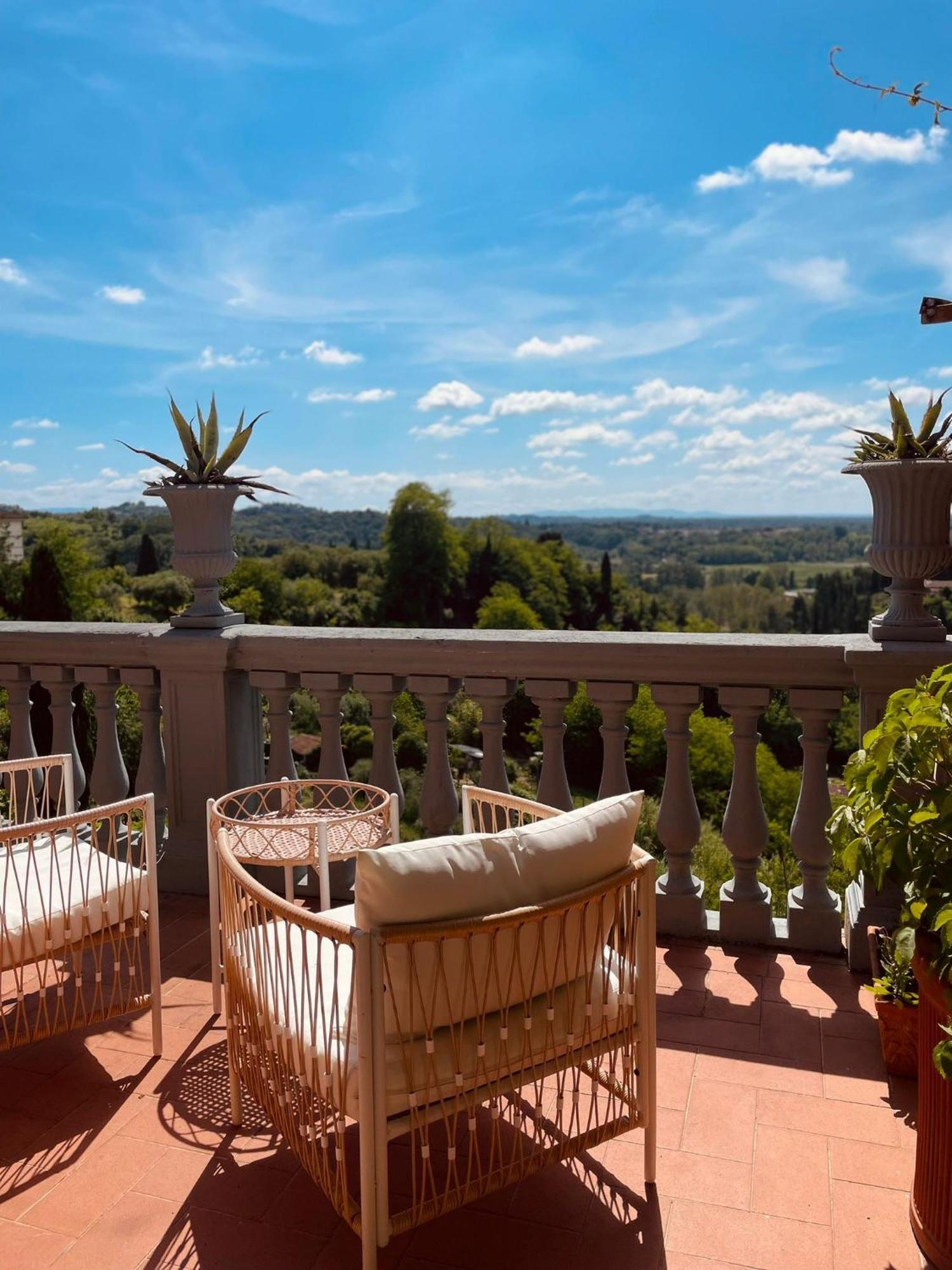 Quattro Gigli Hotel Montopoli in Val dʼArno Buitenkant foto